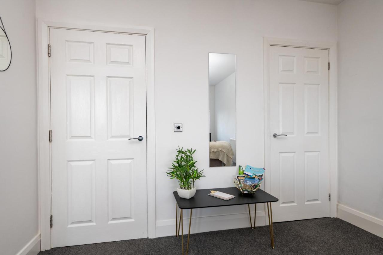 The Croston Balcony Apartment- Morecambe Central Promenade, Beach Front And Sea Views Exterior foto