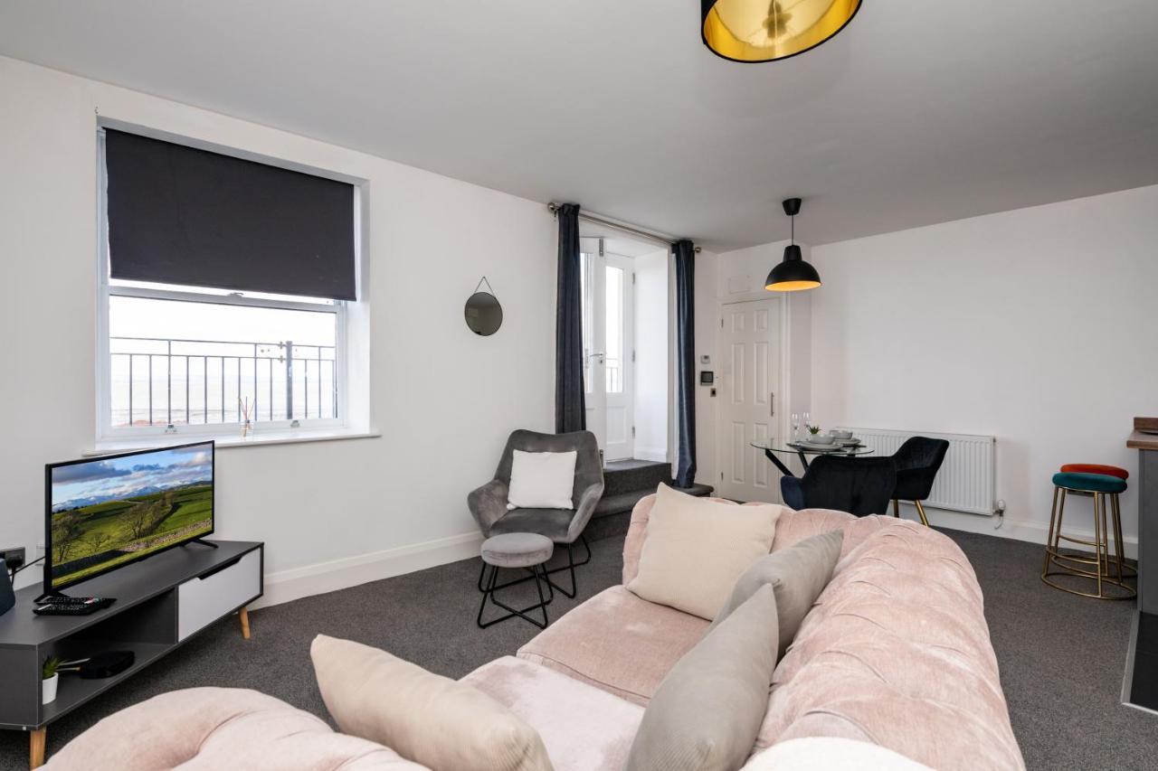 The Croston Balcony Apartment- Morecambe Central Promenade, Beach Front And Sea Views Exterior foto
