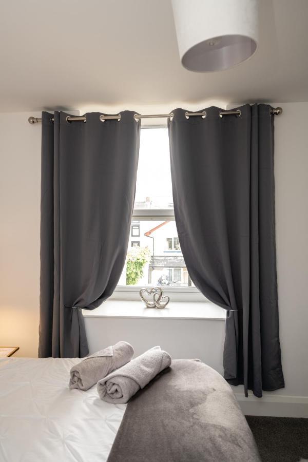 The Croston Balcony Apartment- Morecambe Central Promenade, Beach Front And Sea Views Exterior foto