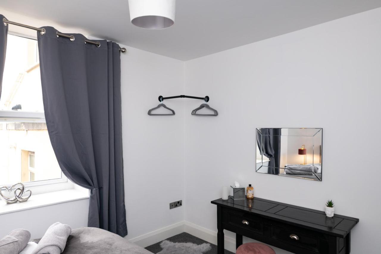 The Croston Balcony Apartment- Morecambe Central Promenade, Beach Front And Sea Views Exterior foto