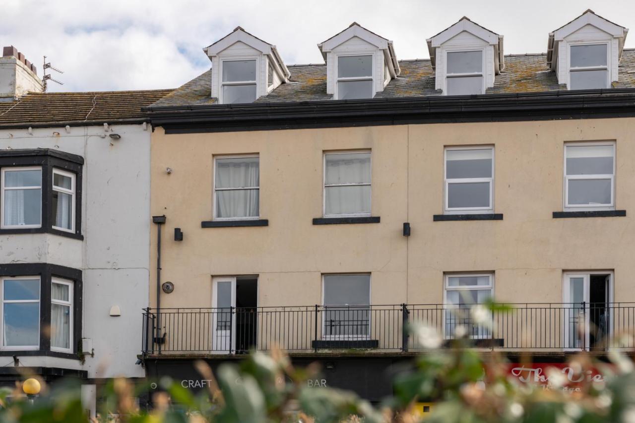 The Croston Balcony Apartment- Morecambe Central Promenade, Beach Front And Sea Views Exterior foto
